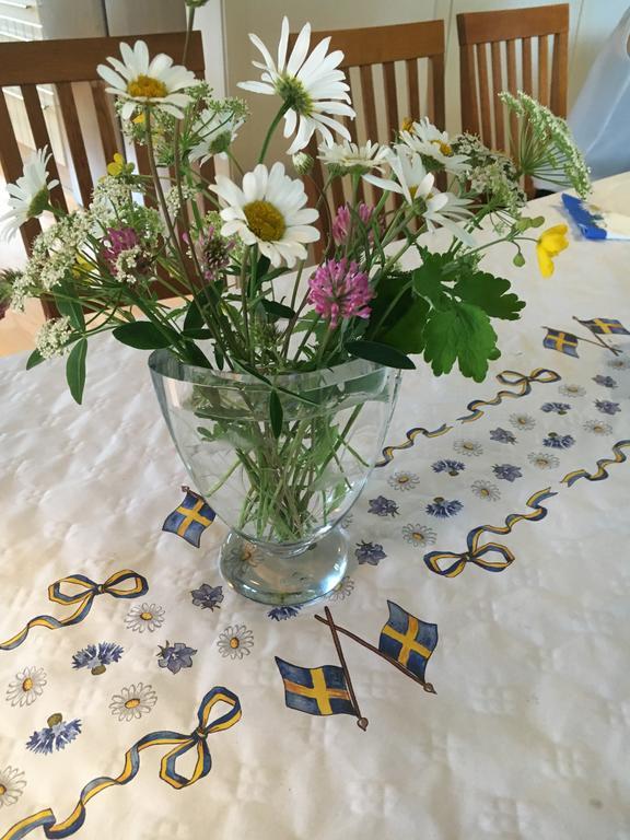 Overgrans Jordbruk Hotel Balsta Bagian luar foto