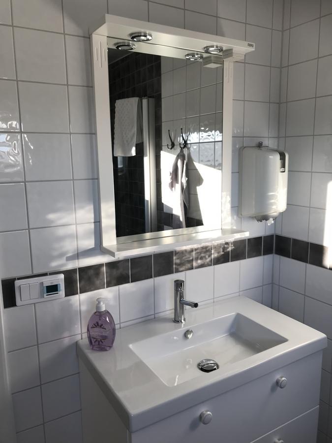 Overgrans Jordbruk Hotel Balsta Bagian luar foto